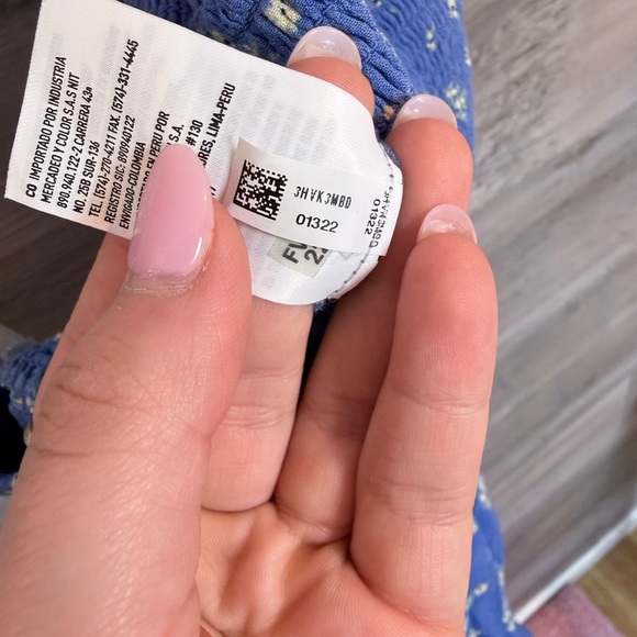 NWT American Eagle Floral Smocked Halter Jumpsuit Blue White Size M - Picture 11 of 11